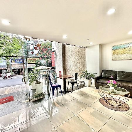 The Jade Hotel Near Tan Son Nhat Airport 호치민 외부 사진